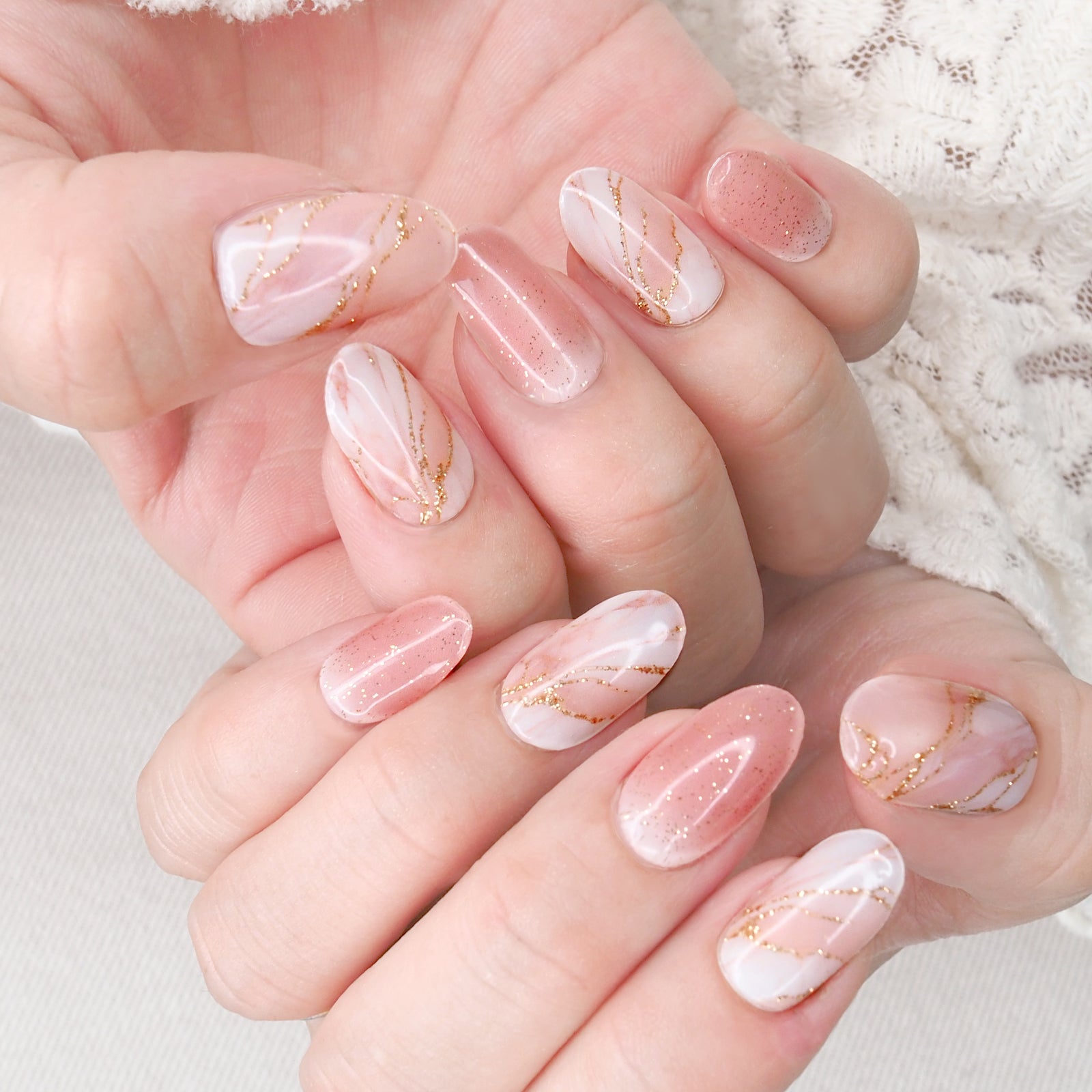 リサラーソンベイビーオンピローピンク